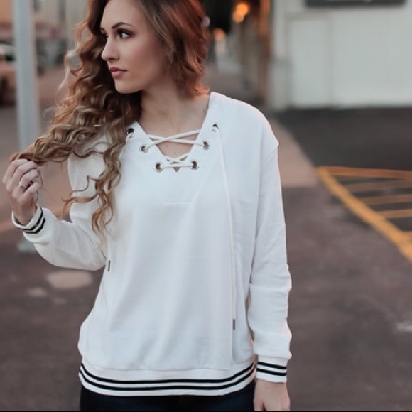 Low stock M-L Adorable preppy sweatshirt - Picture 6 of 7